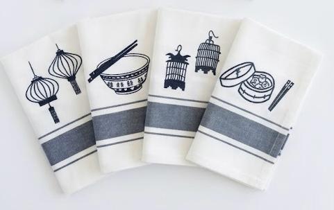 Napkins with Grey Singapore symbols - Set of 4 pieces