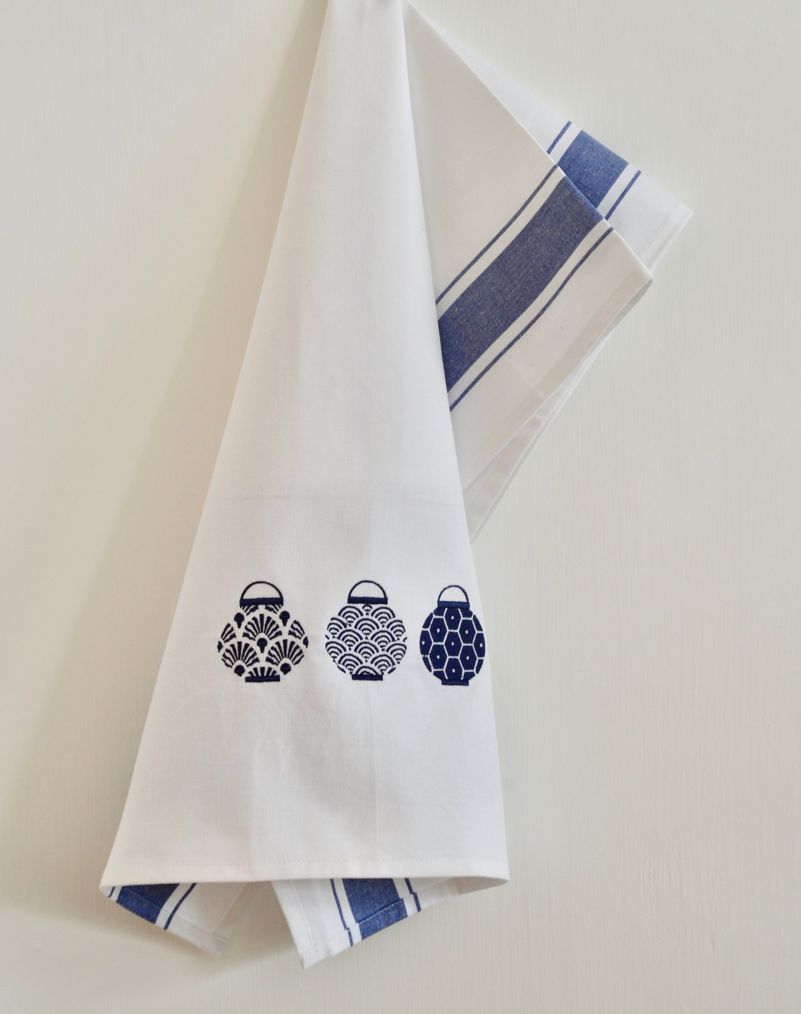 Tea towel with Blue Trio Set of Lanterns