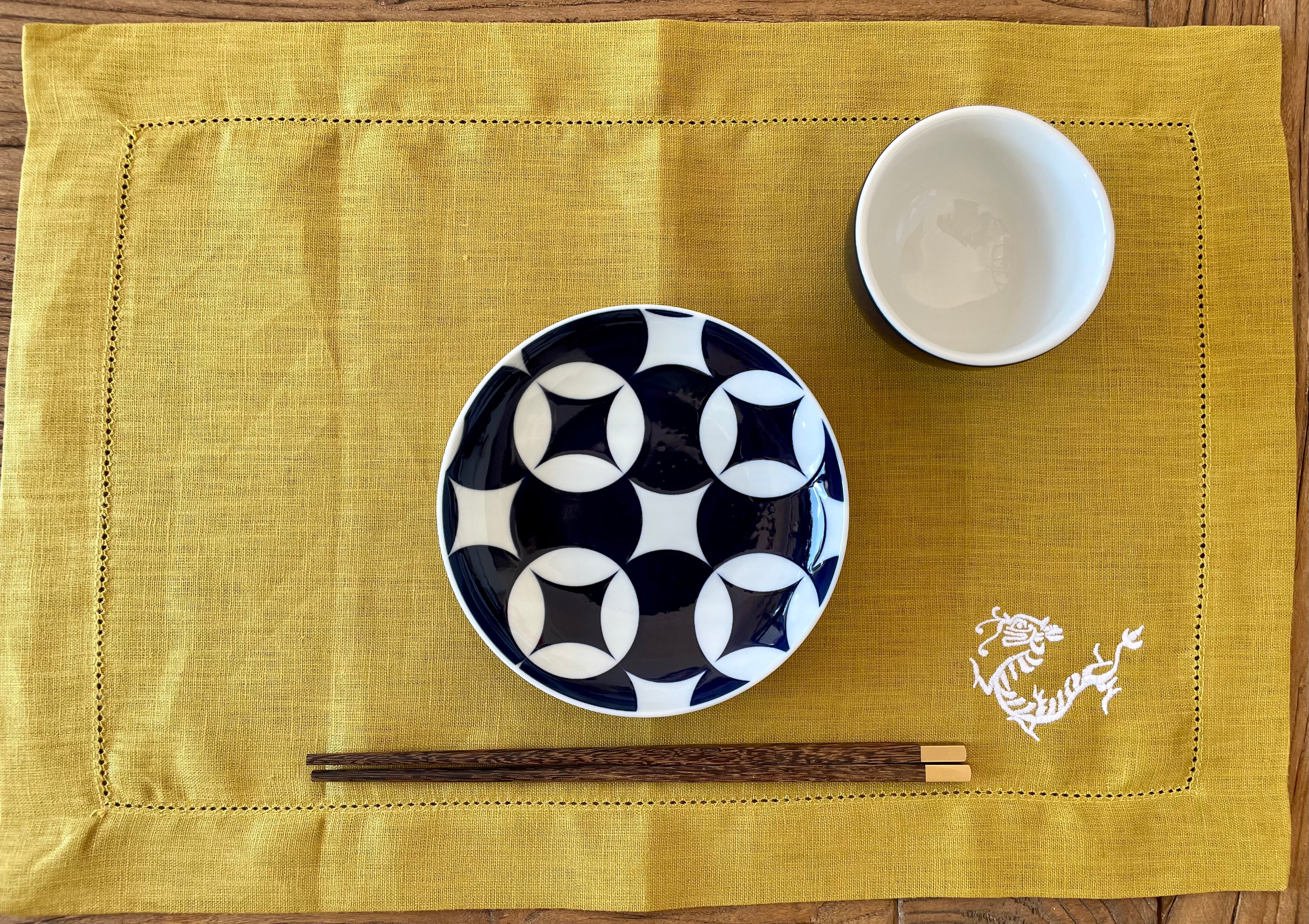 Golden Linen Placemats with Dragon - Set of 4 pieces