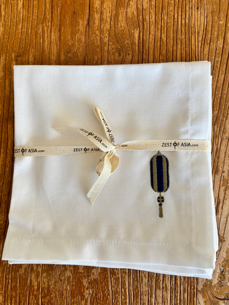Set of 4 White Napkins with Lanterns