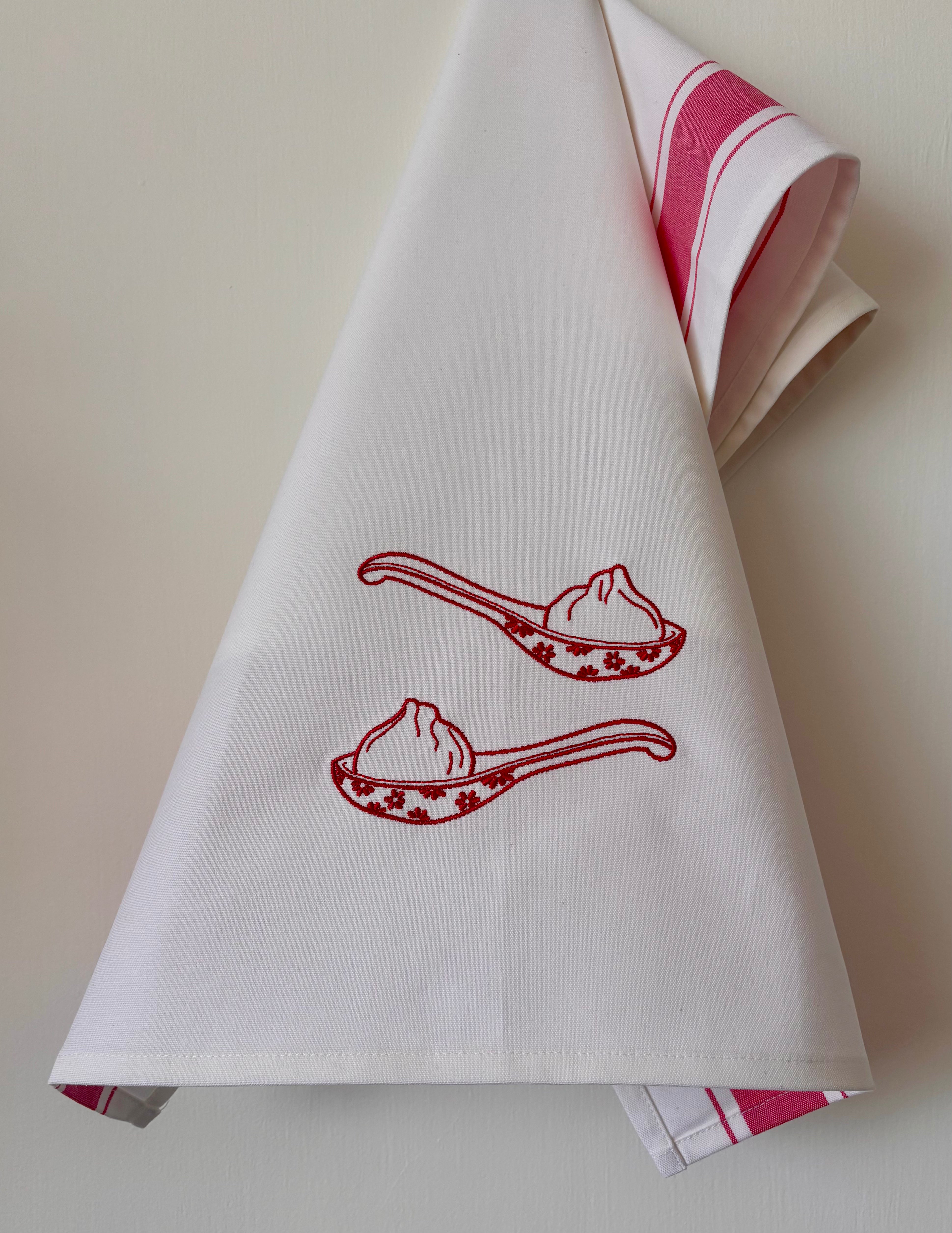 Tea towel with Red Soup Spoon "ci gang" 瓷羹