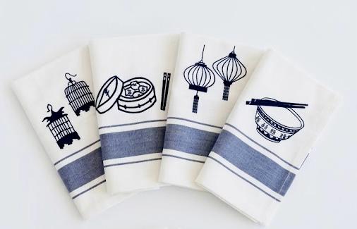 Napkins with Navy Blue Singapore symbols - Set of 4 pieces