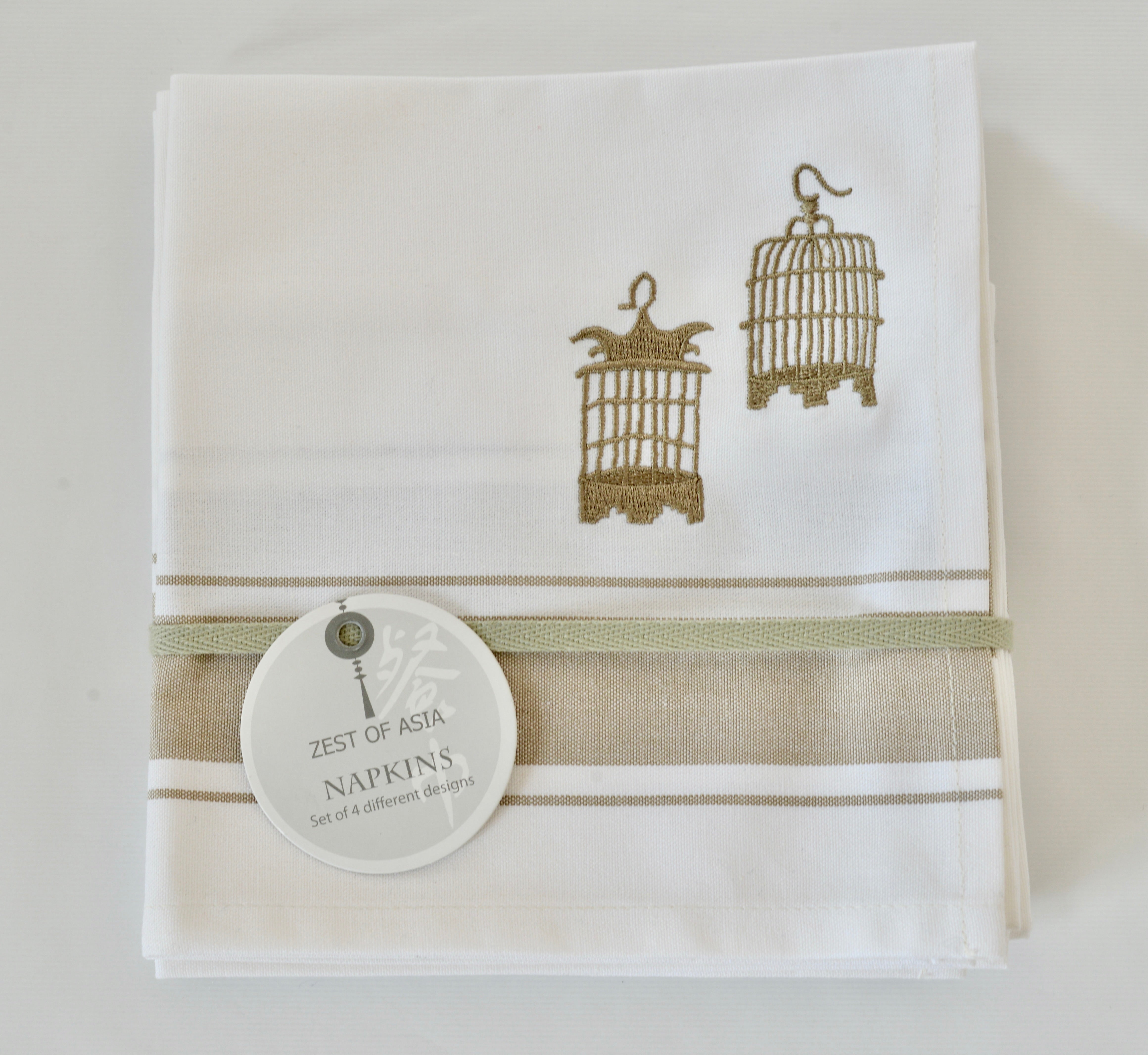 Napkins with Golden Hong Kong symbols - Set of 4 pieces