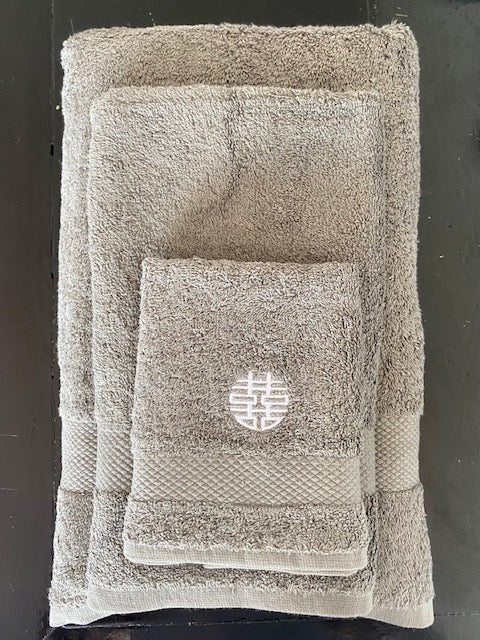 Grey Bath Sheet with White Double-Happiness